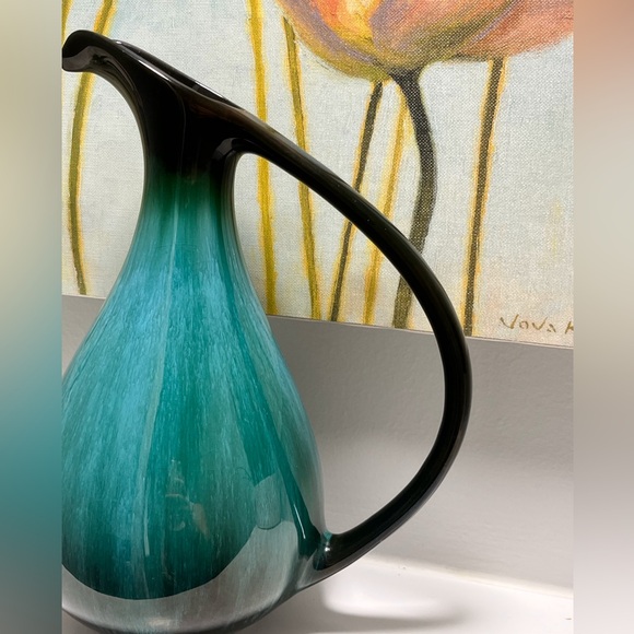 Blue Mountain Pottery Large Pitcher 10in Tall - Picture 5 of 10